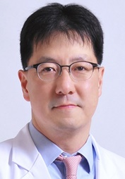 이비인후과 김현직 교수.