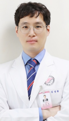 한림대학교강남성심병원 성형외과 김성환 교수.